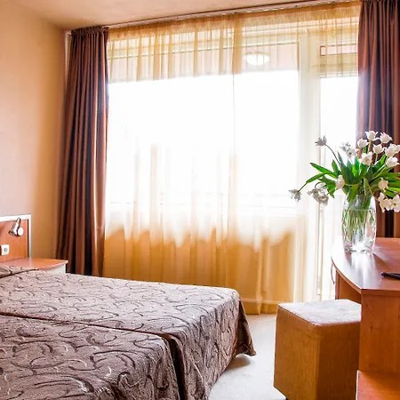 Gladiola Star 4*