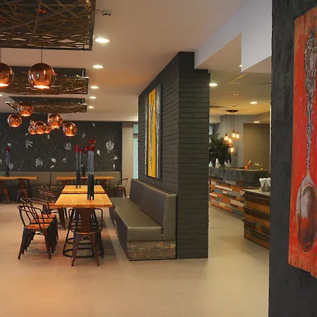 Gladiola Star Golden Sands